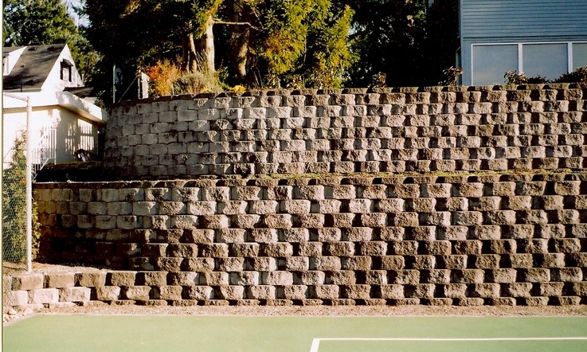 Tennis Court Retaining Wall