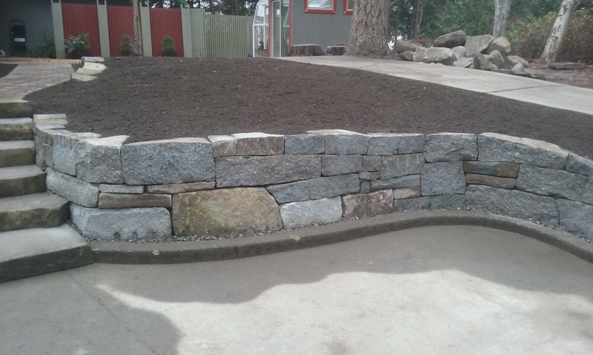 Large Boulder Retaining Wall - Minter Area