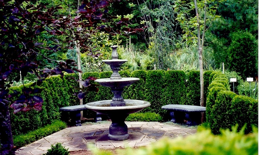 Flagstone Patio with 3-Tier Fountain